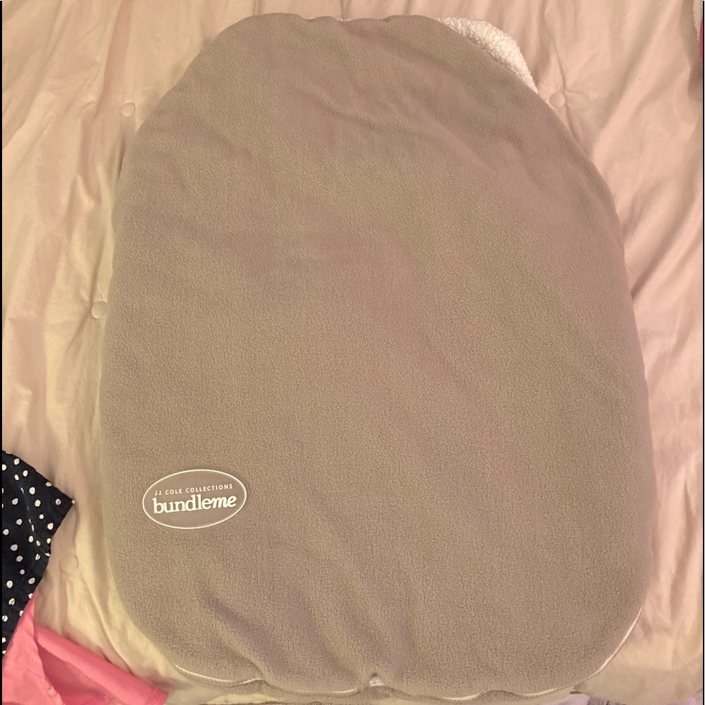 Bundle Me car seat blanket
